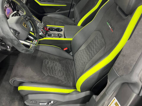 2022 Lamborghini Urus