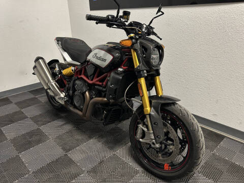 2022 Indian FTR CARBON