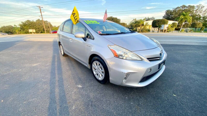 2012 Toyota Prius v Five