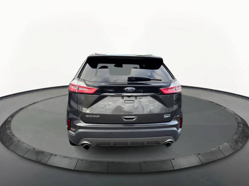2020 Ford Edge