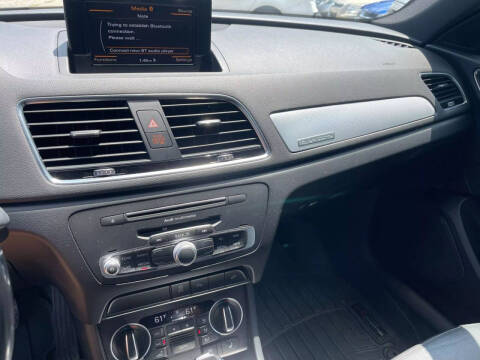 2016 Audi Q3 2.0T quattro Premium Plus