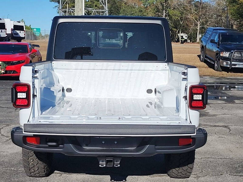 2026 Jeep Gladiator Willys