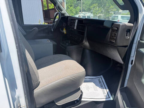 2022 Chevrolet Express 2500