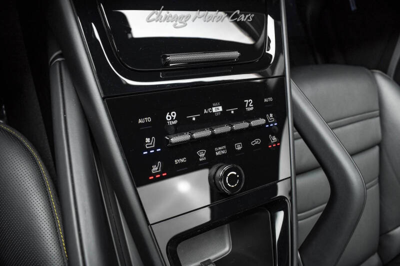 2025 Porsche Cayenne GTS