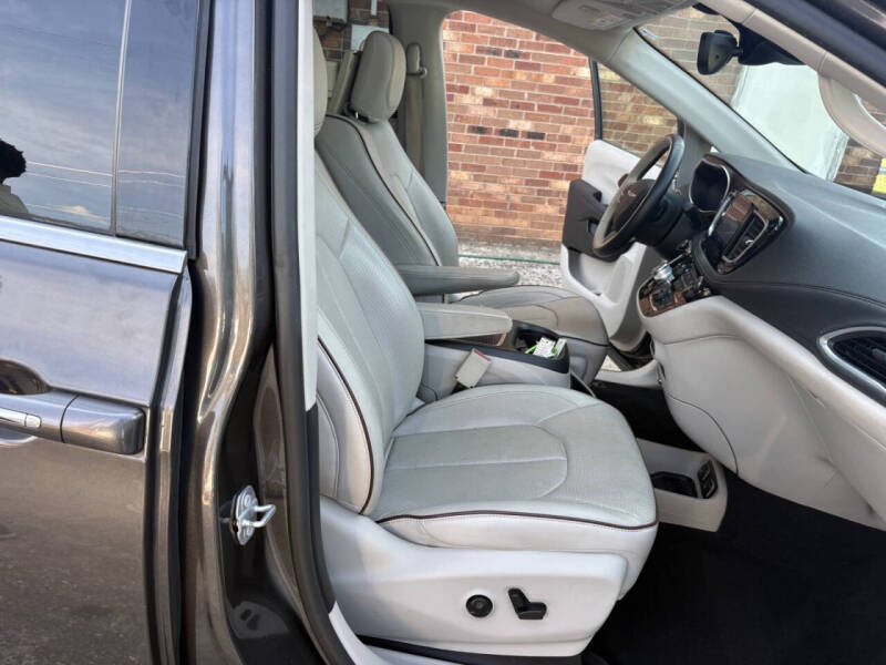 2017 Chrysler Pacifica Limited