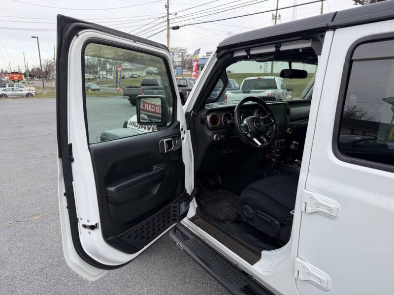 2021 Jeep Gladiator Mojave