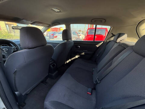 2009 Nissan Versa 1.8 SL