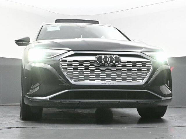 2024 Audi Q8 e-tron quattro Premium Plus