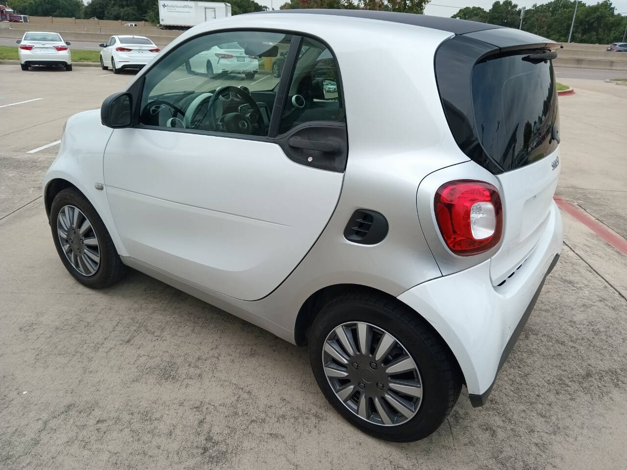 2016 Smart fortwo for sale at Auto Haus Imports in Grand Prairie, TX