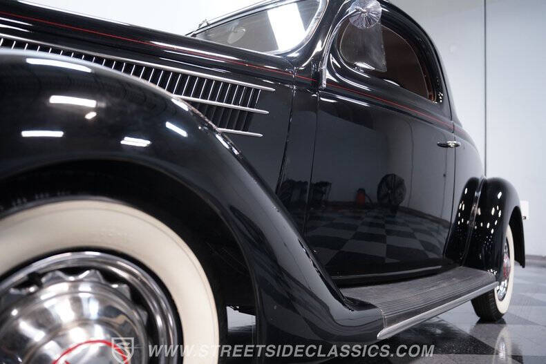 1936 Ford Deluxe