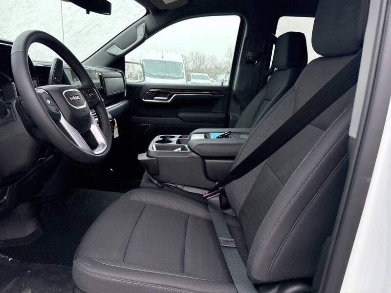 2025 GMC Sierra 1500