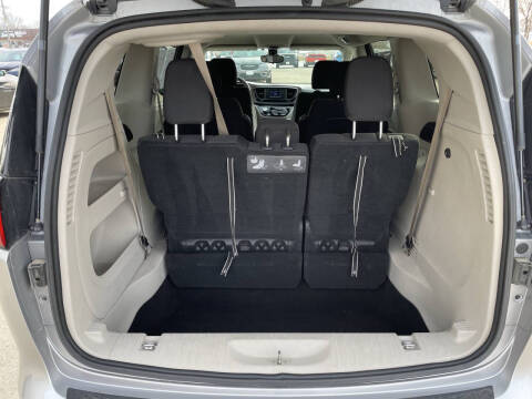 2017 Chrysler Pacifica LX