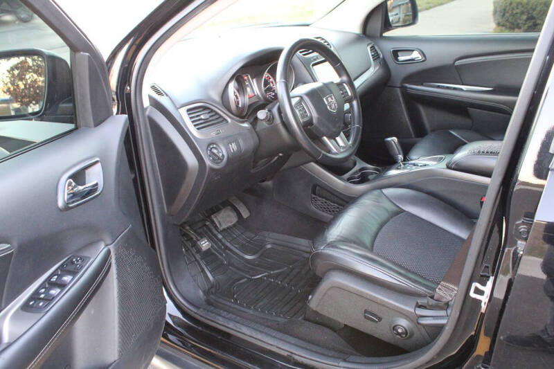 2018 Dodge Journey Crossroad