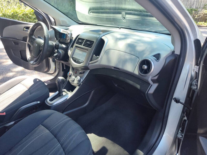 2016 Chevrolet Sonic LT Auto