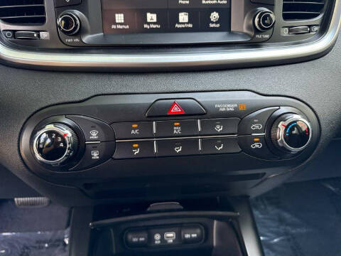 2019 Kia Sorento LX