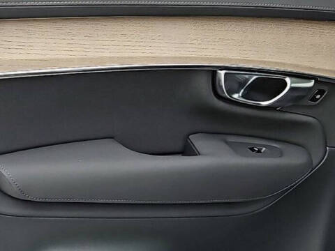 2025 Volvo XC90 B6 Plus Bright Theme 7P