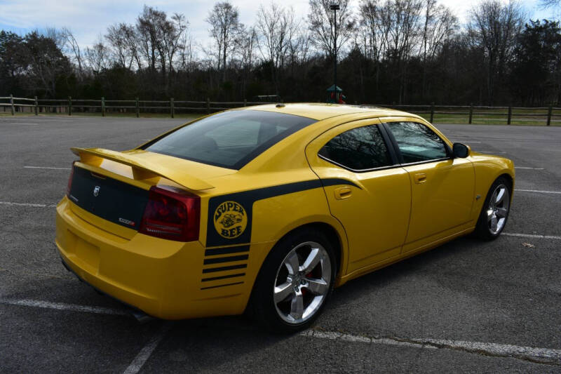 2007 Dodge Charger SRT-8