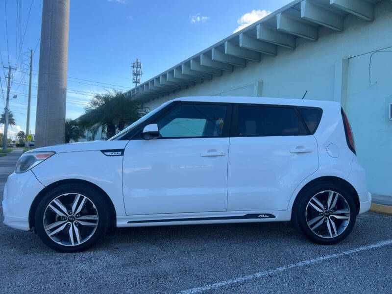 2016 Kia Soul +