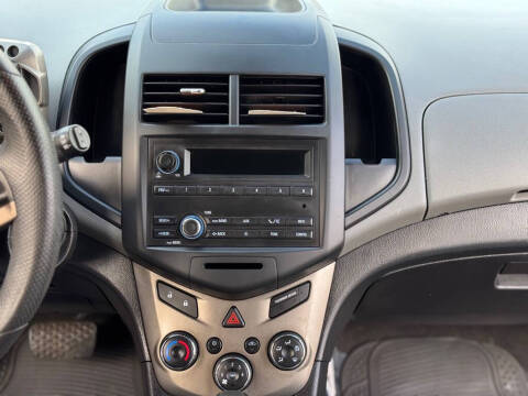 2013 Chevrolet Sonic LS Auto