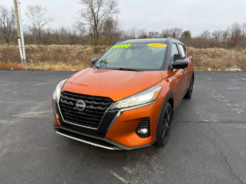 2023 Nissan Kicks SR