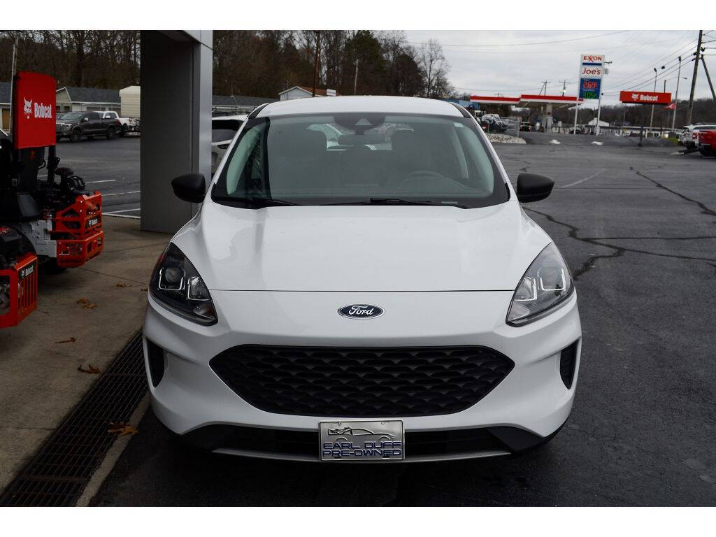 2022 Ford Escape for sale at EARL DUFF PRE-OWNED CENTER in Harriman, TN