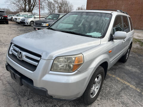 2007 Honda Pilot for sale at Best Deal Motors in Saint Charles MO