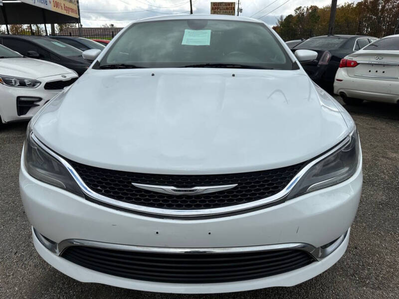 2017 Chrysler 200 Limited