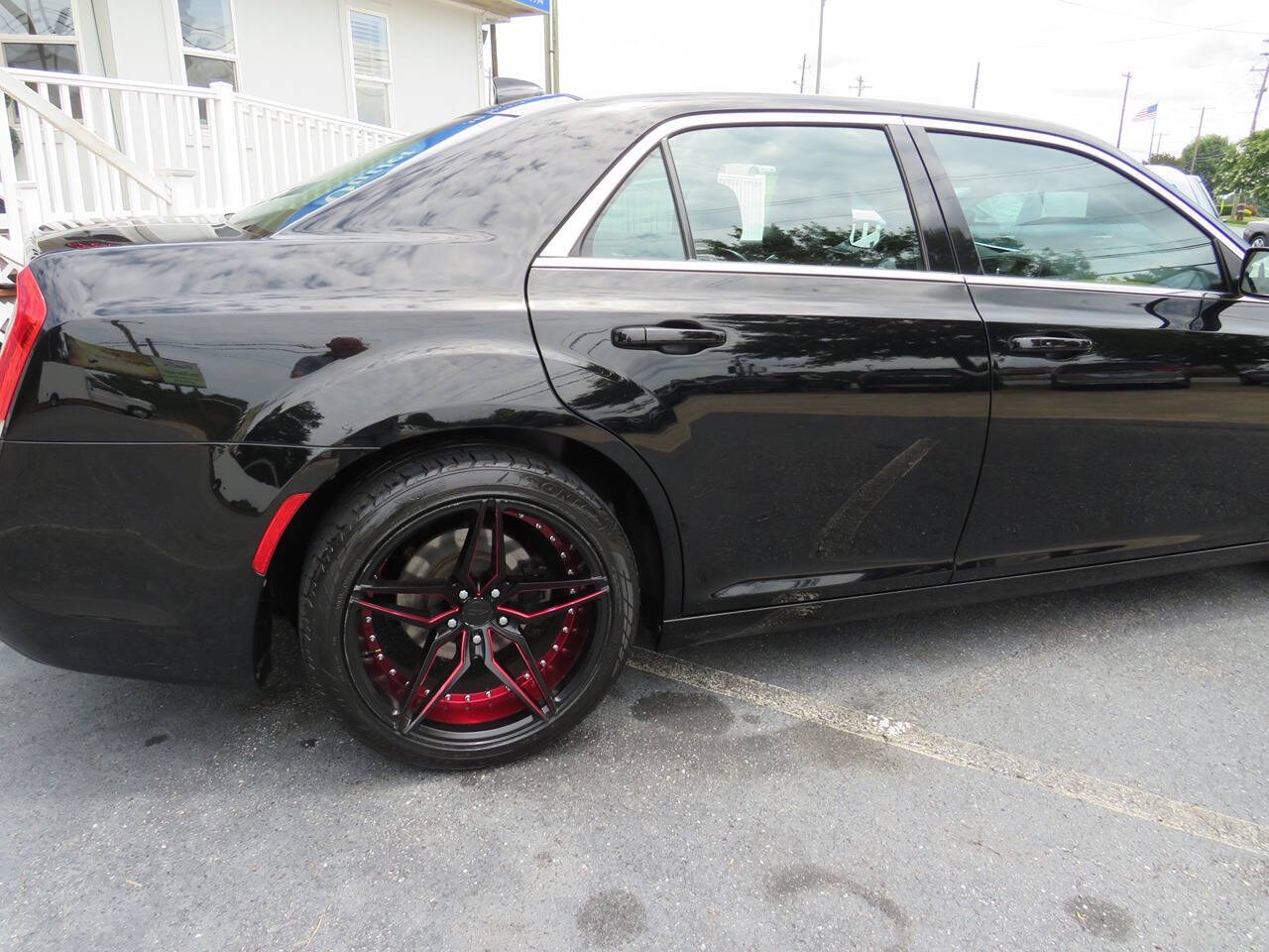 2016 Chrysler 300 for sale at Colbert's Auto Outlet in Hickory, NC