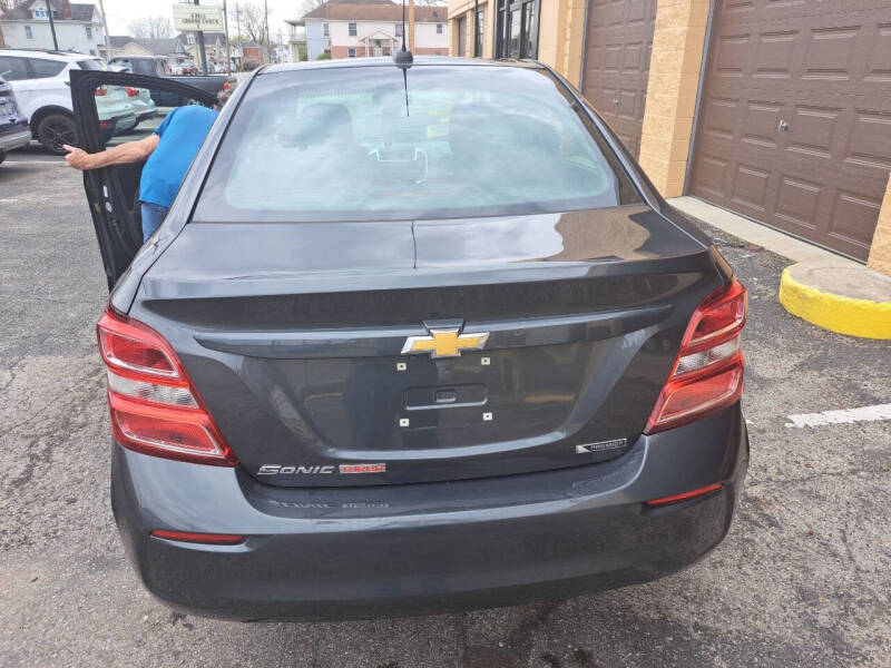 2018 Chevrolet Sonic Premier Auto