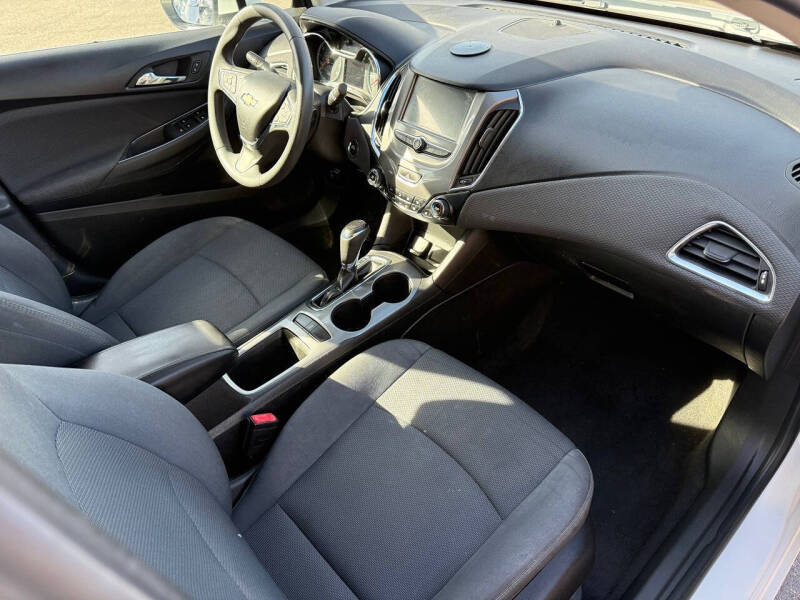 2018 Chevrolet Cruze LT Auto