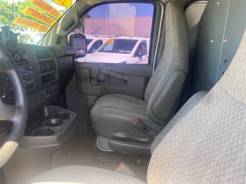 2017 Chevrolet Express 2500