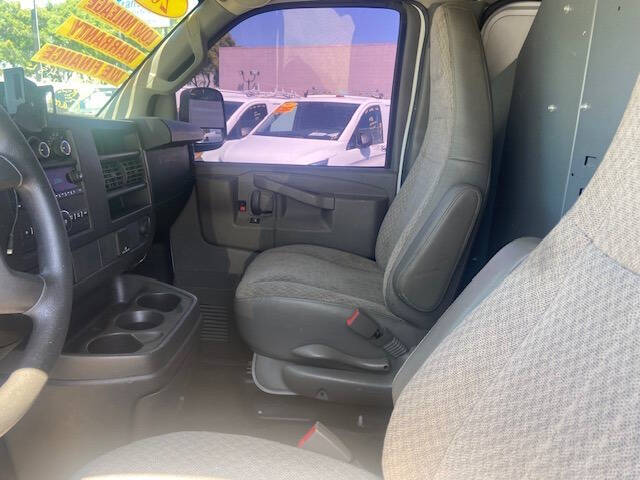 2017 Chevrolet Express 2500
