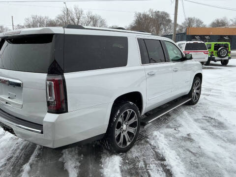 2017 GMC Yukon XL Denali