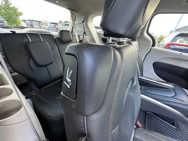2020 Chrysler Pacifica Touring L Plus