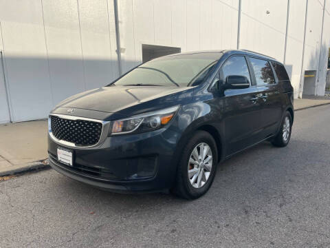 2015 Kia Sedona for sale at WALDO MOTORS in Kansas City MO