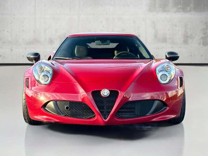 2015 Alfa Romeo 4C Launch Edition
