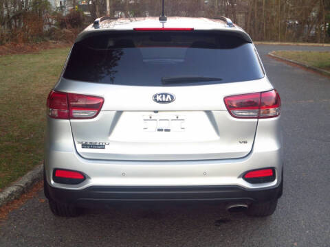 2019 Kia Sorento LX V6