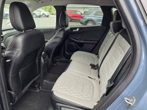 2024 Ford Escape Platinum