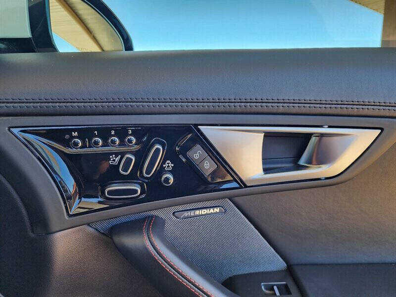 2015 Jaguar F-TYPE V8 S