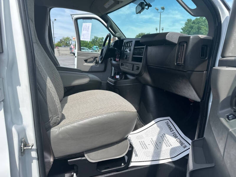 2021 GMC Savana 2500