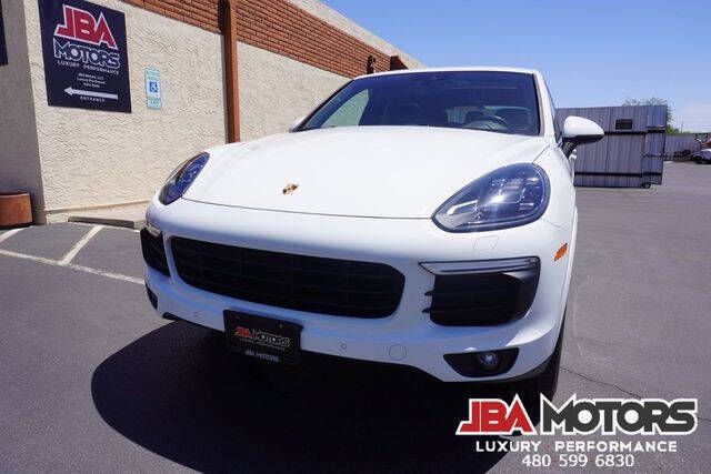 2017 Porsche Cayenne Platinum Edition