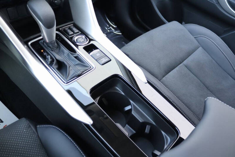 2026 Mitsubishi Eclipse Cross SE