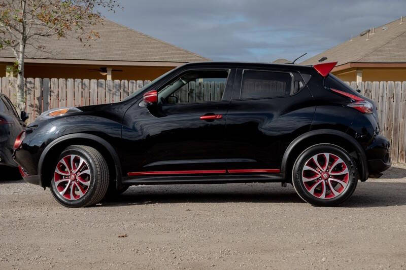 2015 Nissan JUKE SV photo 7