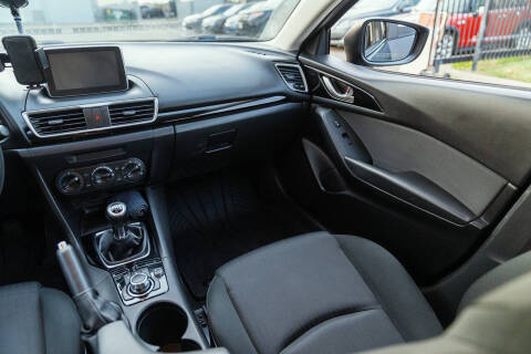 2016 Mazda MAZDA3 i Sport