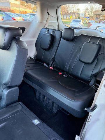 2018 Chrysler Pacifica Touring L Plus