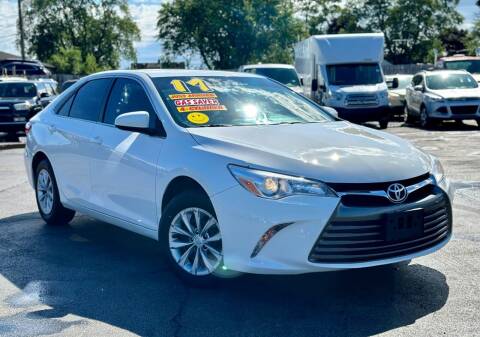 2017 Toyota Camry for sale at Nissi Auto Sales in Waukegan IL