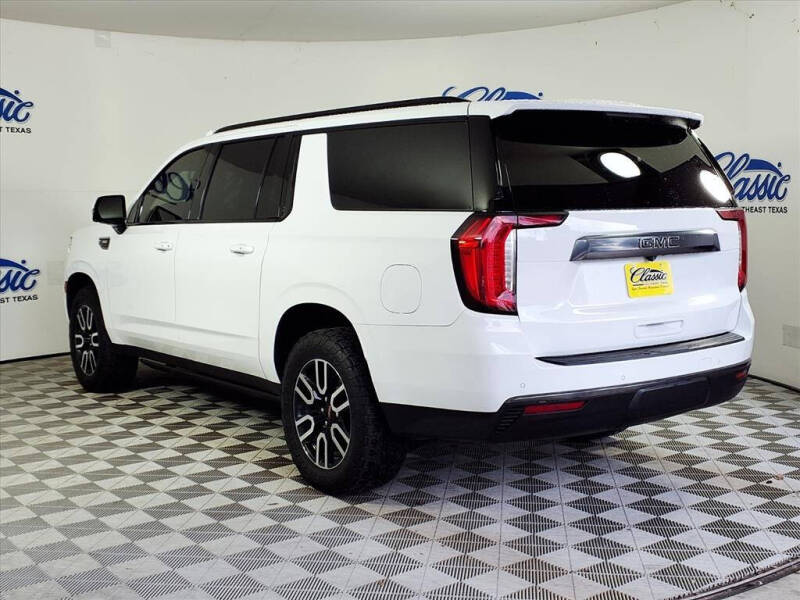 2021 GMC Yukon XL AT4