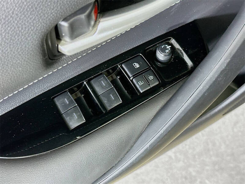 2022 Toyota Corolla Hatchback SE