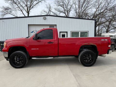 2013 GMC Sierra 2500HD for sale at A & B AUTO SALES in Chillicothe MO