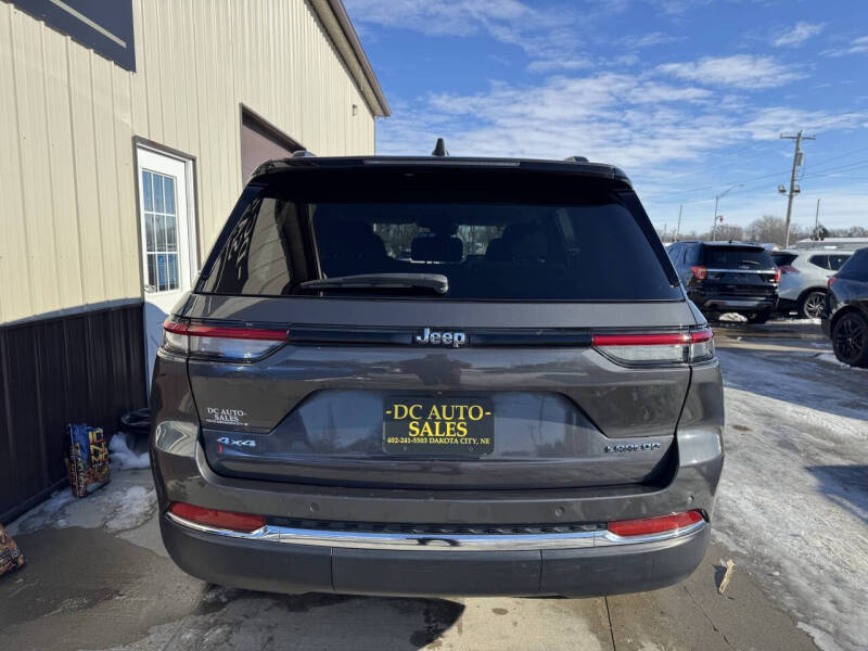 2022 Jeep Grand Cherokee Laredo